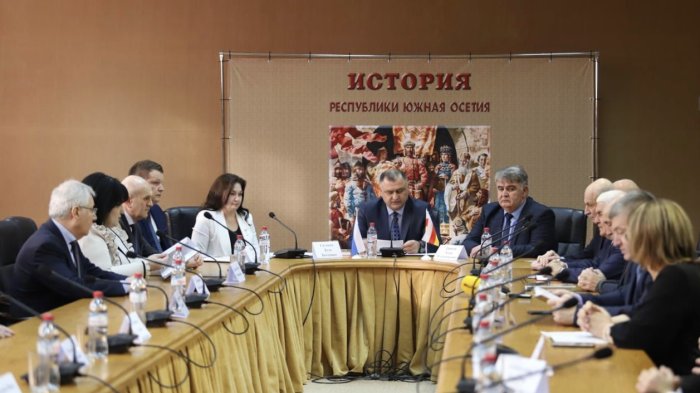 Презентация нового учебника по истории Республики Южная Осетия!
